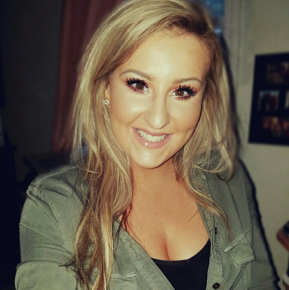 Meet your Posher, Emerald - Picture 1 of 1