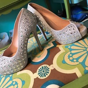 7 1/2 De Blossom Collection Prom shoes