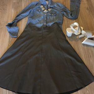 Faux leather gray midi skirt with pockets size 8