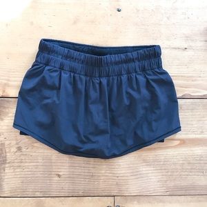Lululemon skirt, sz 6