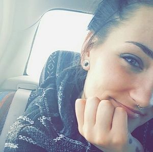 Meet your Posher, Shaya