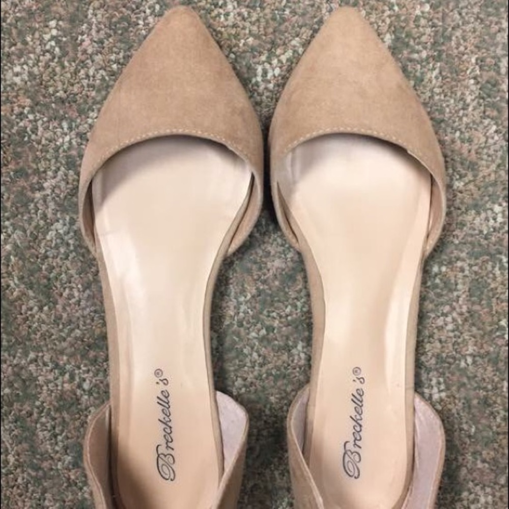 Nude Flats