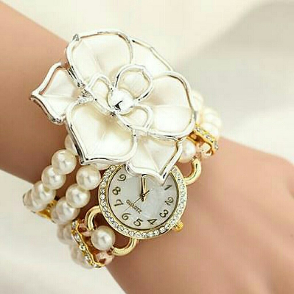 NIP Stunning Wrap Pearl Flower Watch