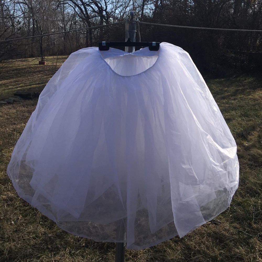 Tulle/ ballet skirt. Worn once for an hour.