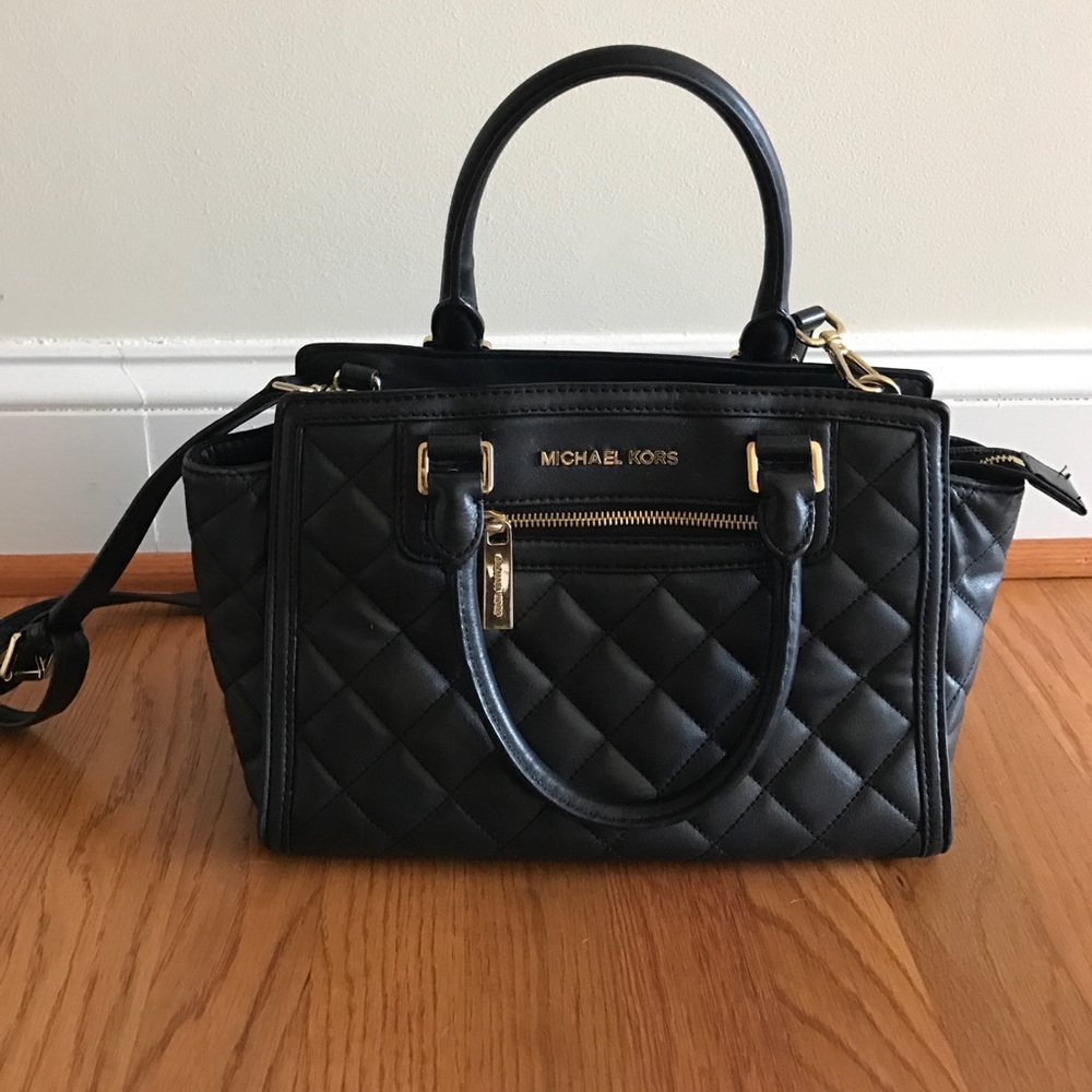 Michal Kors purse