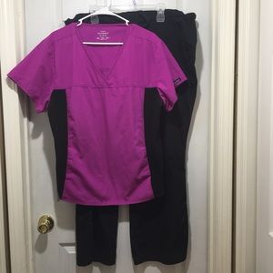 Cherokee Flexibles 2 piece scrub set pink/black 2X