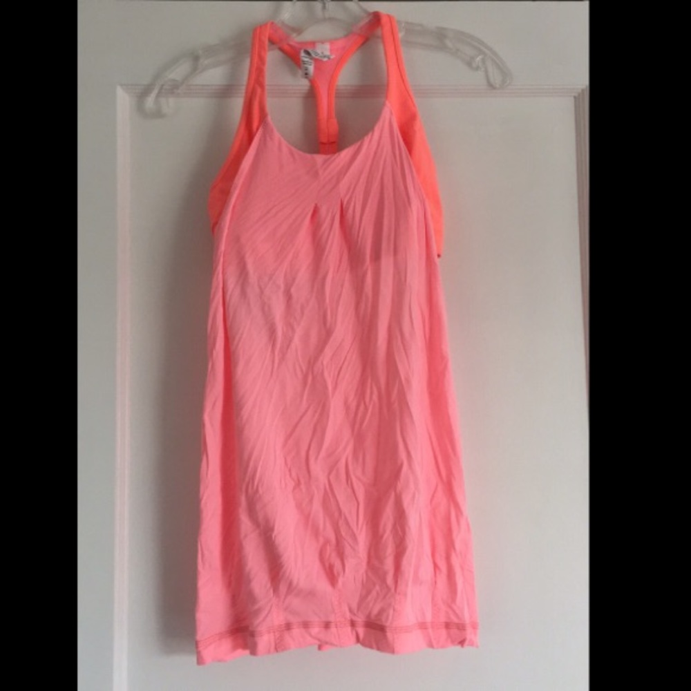NWOT Lululemon let loose tank