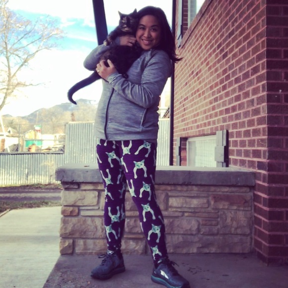 Meet The Posher - Picture 2 of 5