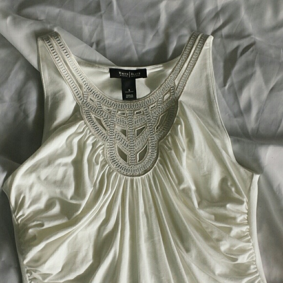 White House Black Market Sleeveless Top Design - Picture 4 of 8