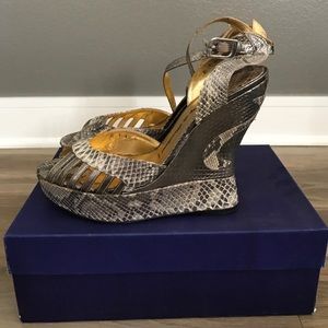 Terry de Havilland snakeskin wedges!