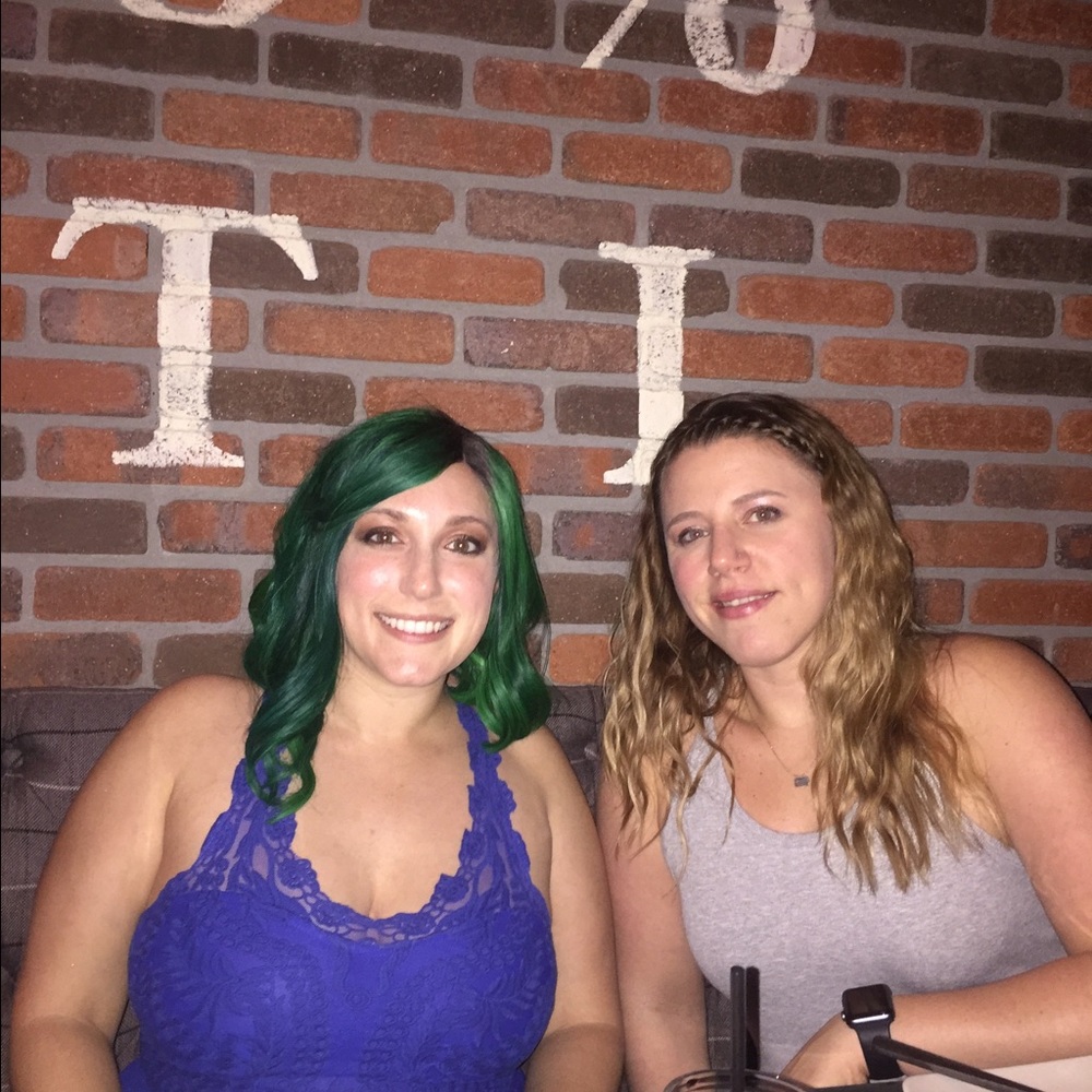 Meet your Posher, Danielle