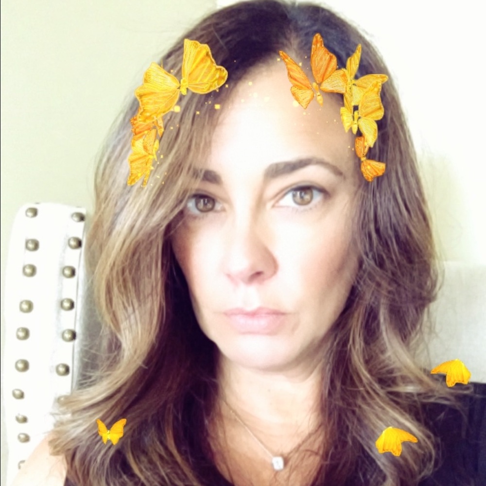 Meet your Posher, Dina