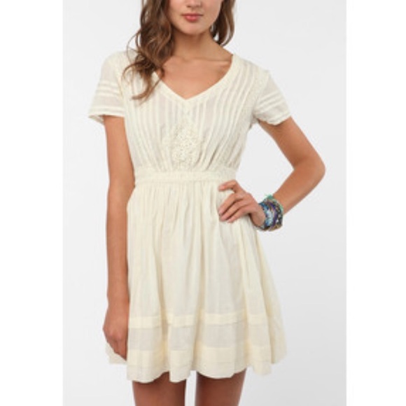 Anthropologie Dresses & Skirts - Anthropologie Thistlepearl Victorian Lace Dress