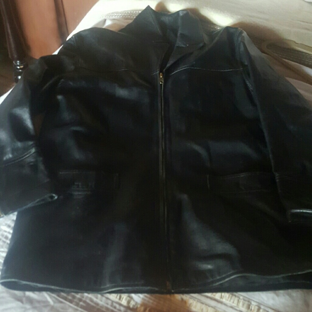 PERUZZI ITALIANO BLACK LEATHER JACKET