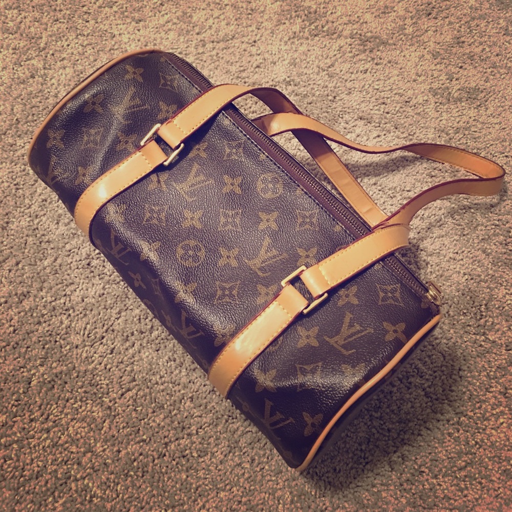 Faux Louis Vuitton