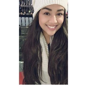 Meet your Posher, Alison