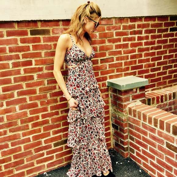 Meet your Posher, Ariel - Picture 2 of 4