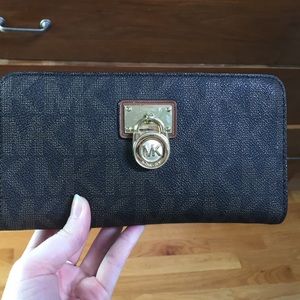 Michael Kors wallet