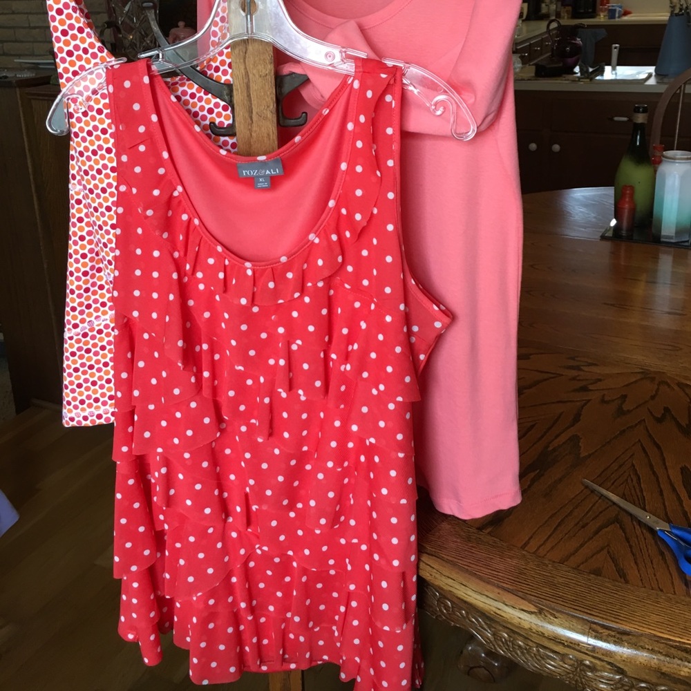 rod&ali sleeveless blouse $5