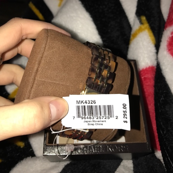 Michael kors watch - Picture 2 of 2