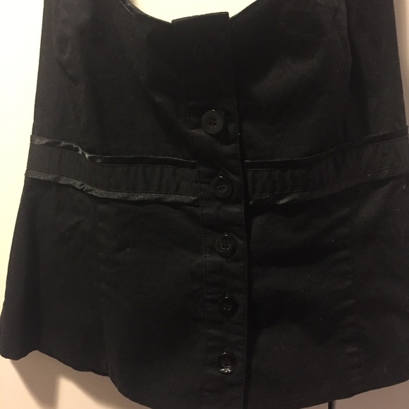 GUESS Halter Top - Picture 2 of 3