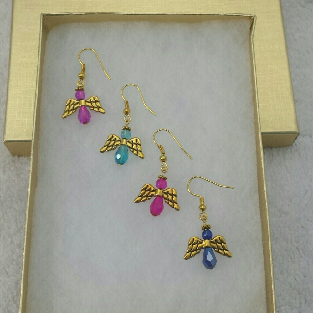 Angel earrings in gold