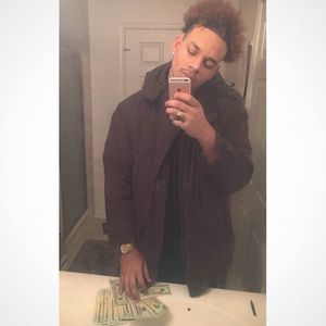 Meet your Posher, Jase