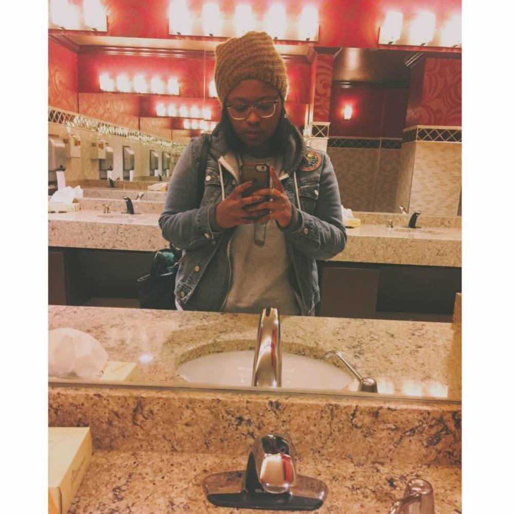 Meet your Posher, Joy