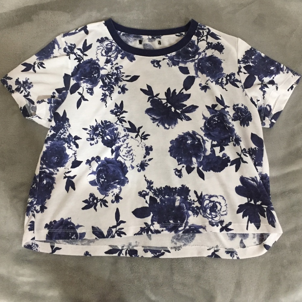 Floral crop top!