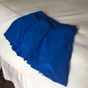 Lululemon skirt baroque blue/hyper stripe size 2