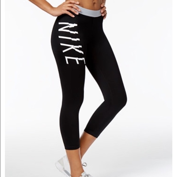 Nike Pants - BRAND NEW Nike Leggings