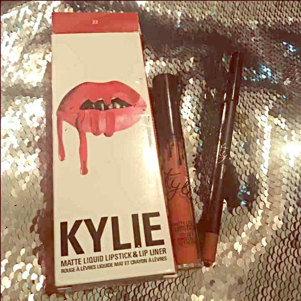 Kylie Lip Kit (22)