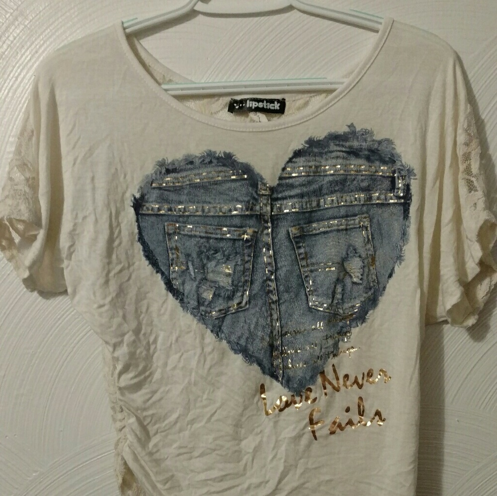 Love never fails crop top