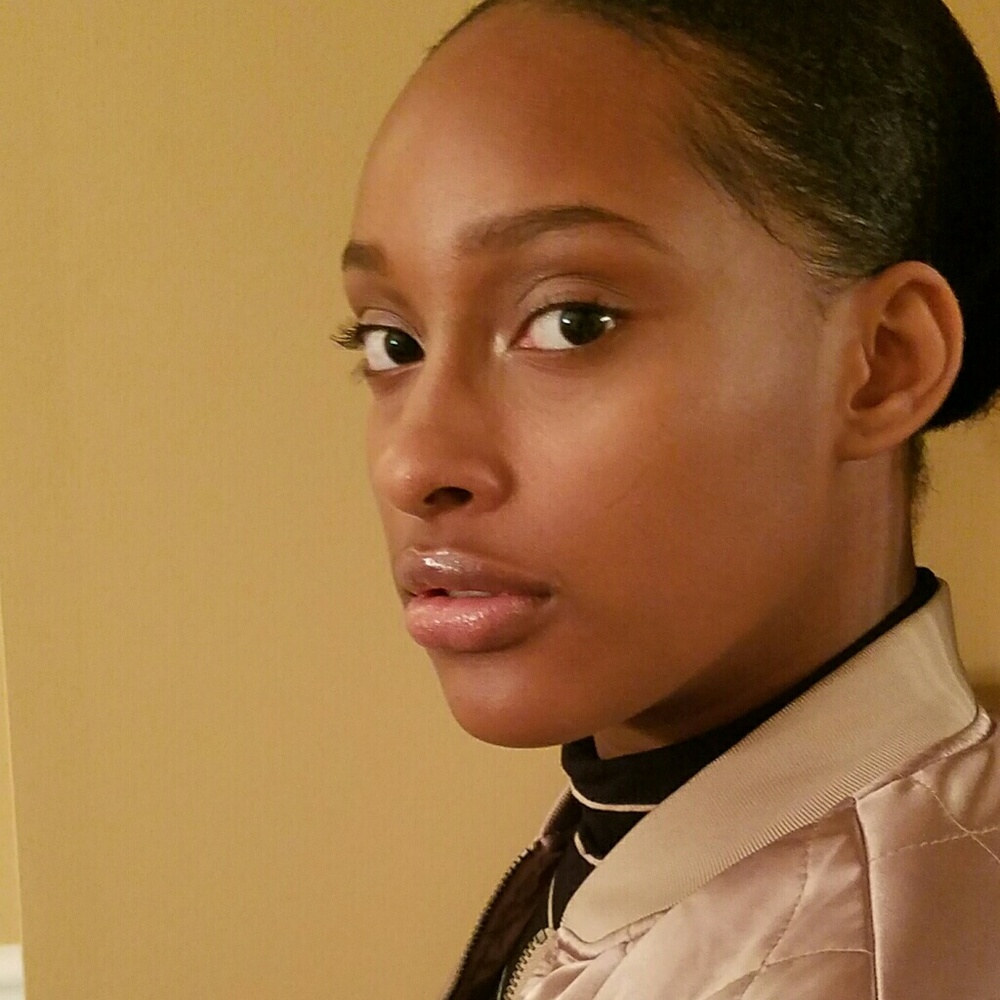 Meet your Posher, Jaela