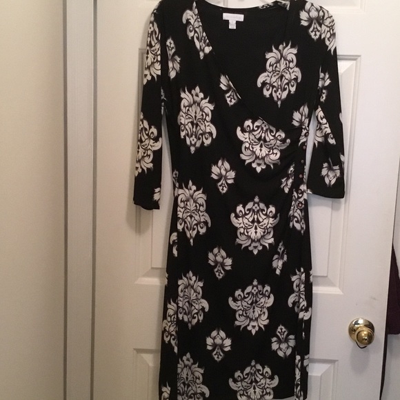 Wrap style dress - Picture 2 of 5
