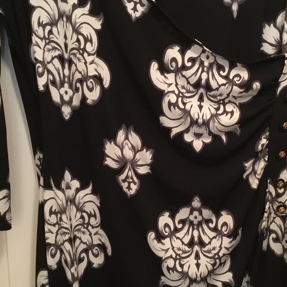 Wrap style dress - Picture 5 of 5