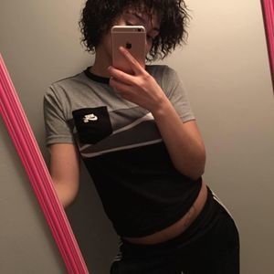 Meet your Posher, Earlisa