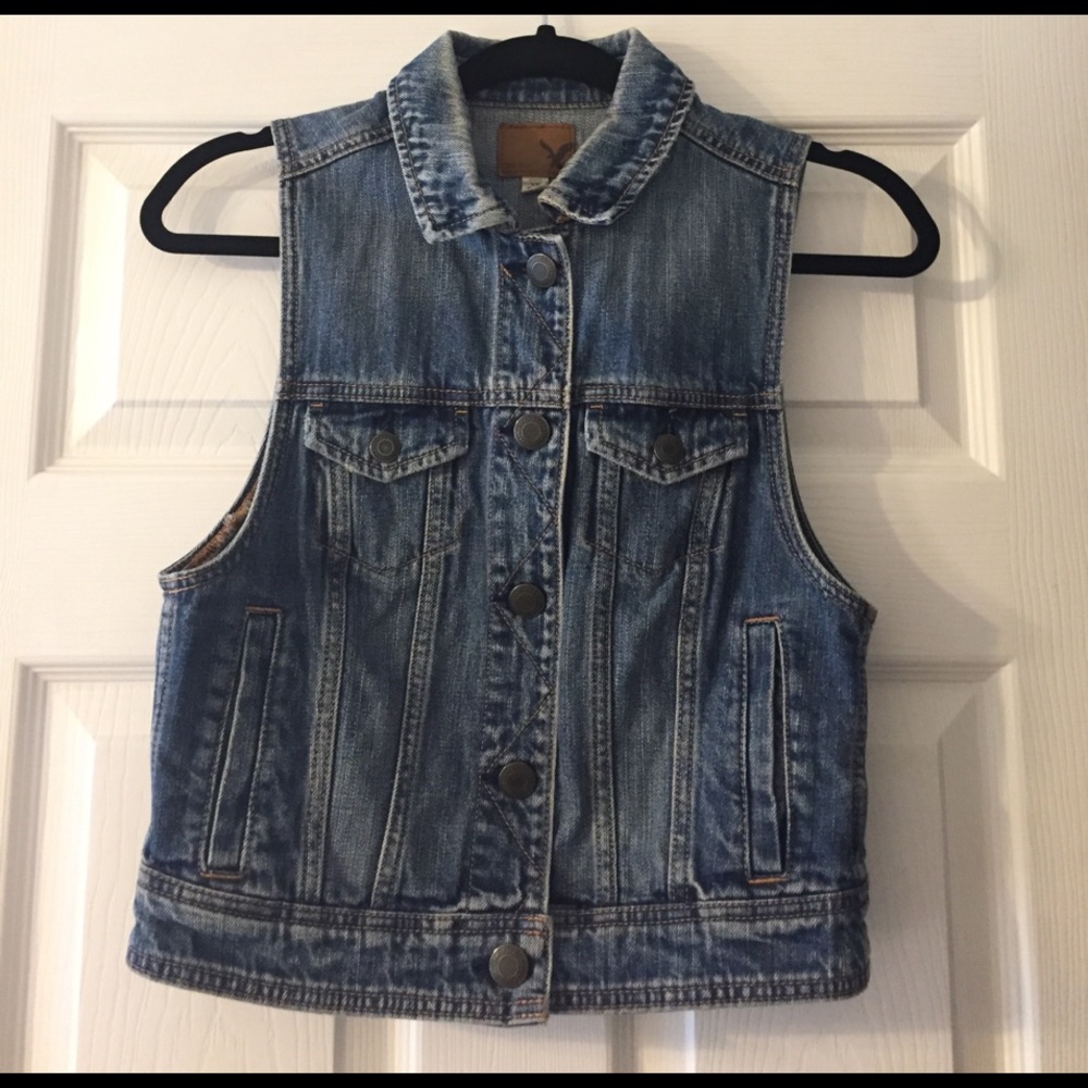 Jean Vest