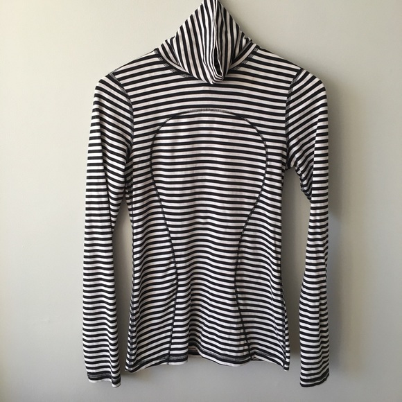 lululemon black turtleneck