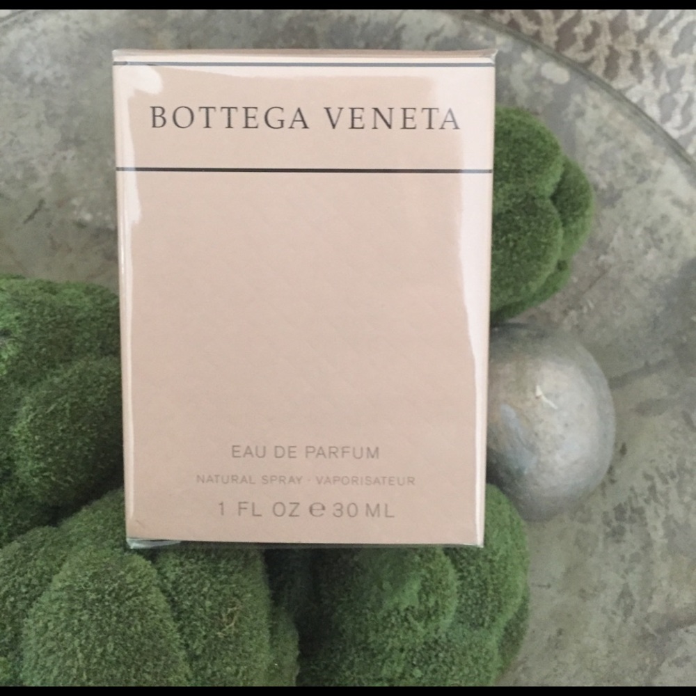 Women's perfume