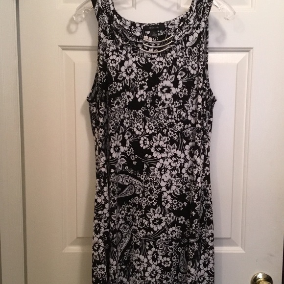 Summer Dress - Picture 2 of 4