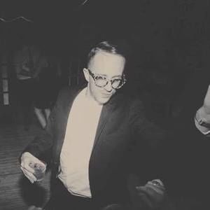 Meet your Posher, Gregory