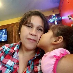 Meet your Posher, Leonor