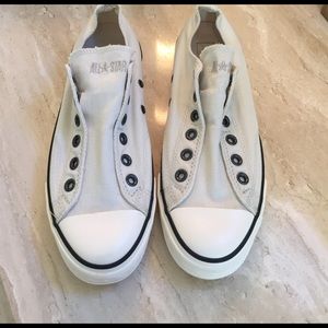 Converse men's - size 7.5. Never worn