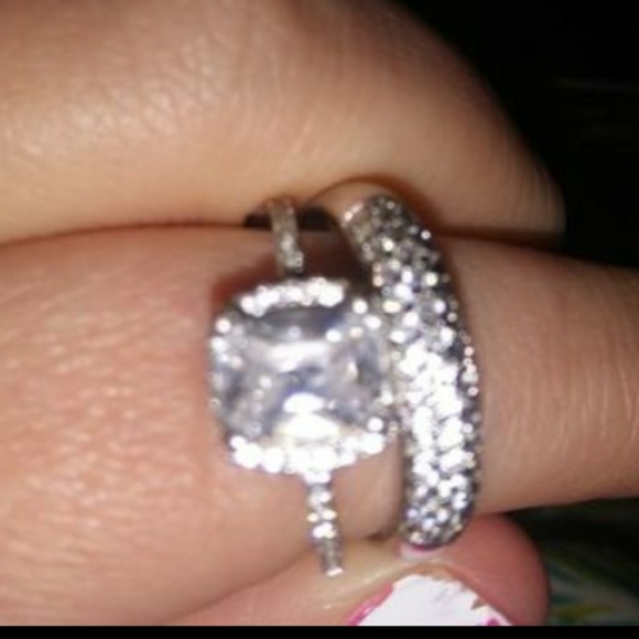 Wedding set - Picture 1 of 1