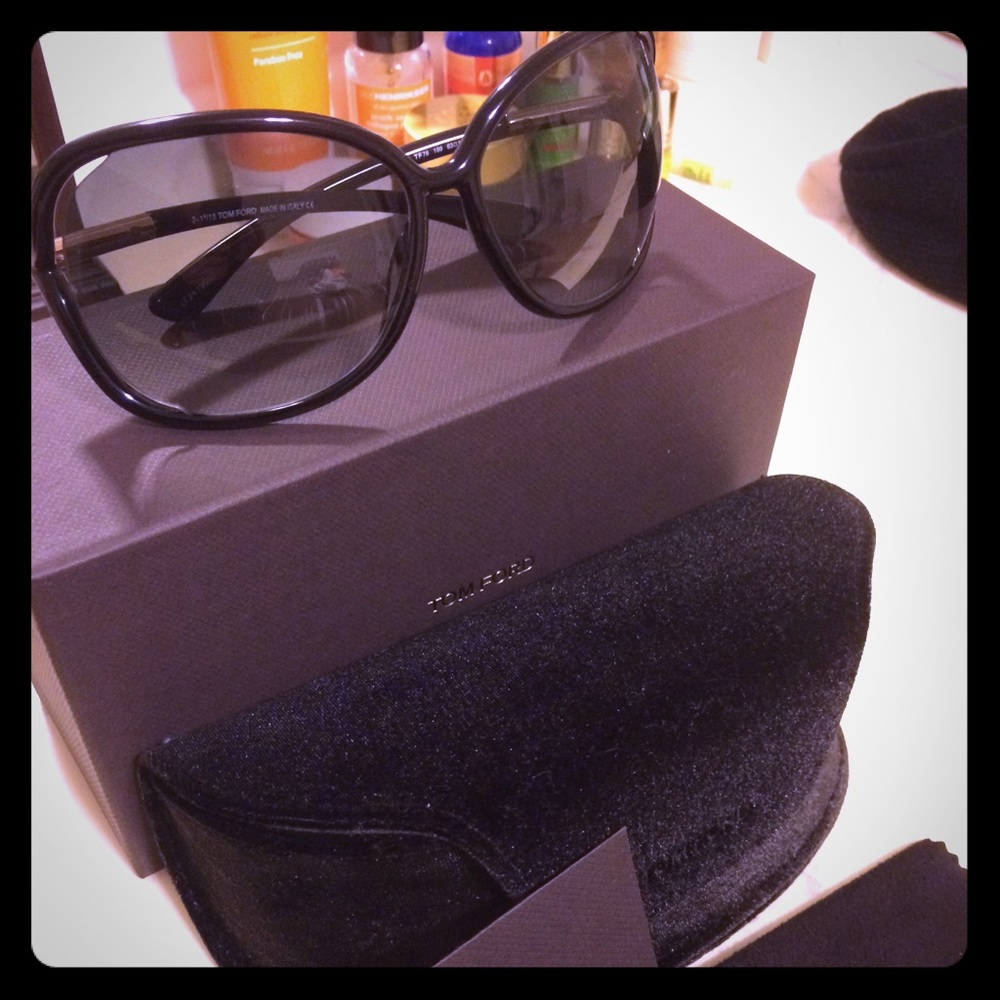 Tom Ford Sunglasses Raquel TF76 199 63mm