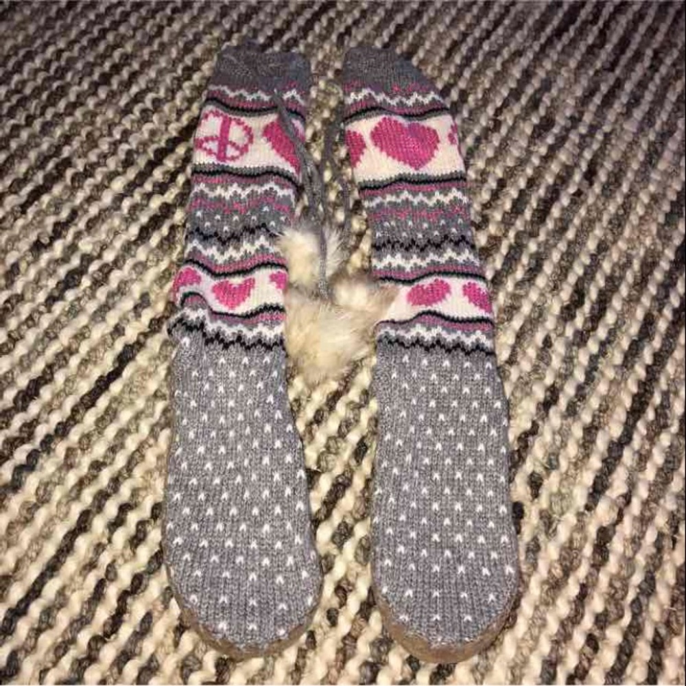 Rare VS Pink Mukluks