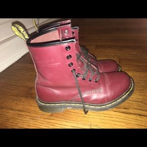 MAROON DOC MARTENS