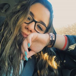 Meet your Posher, Catharine