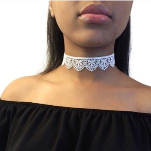 DaniRogue "White Venice Lace Choker"